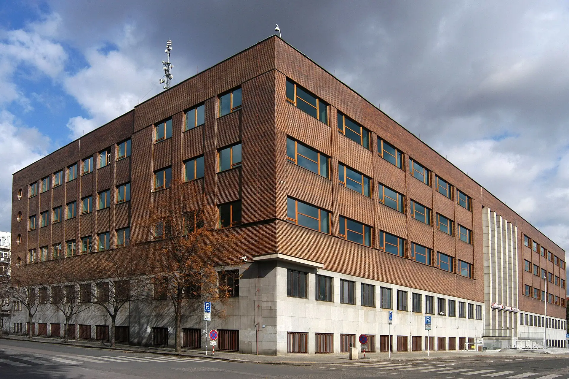 Prague National Technical Museum - Image 1